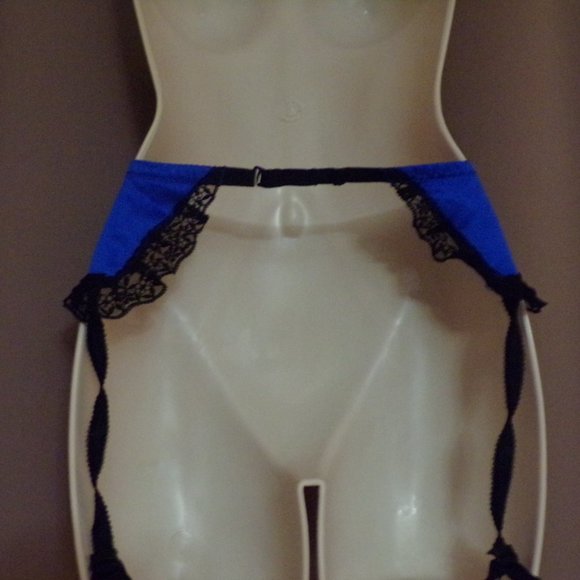 Vintage Les Nuits Calines Blue Garter Belt Size Small - Picture 2 of 2